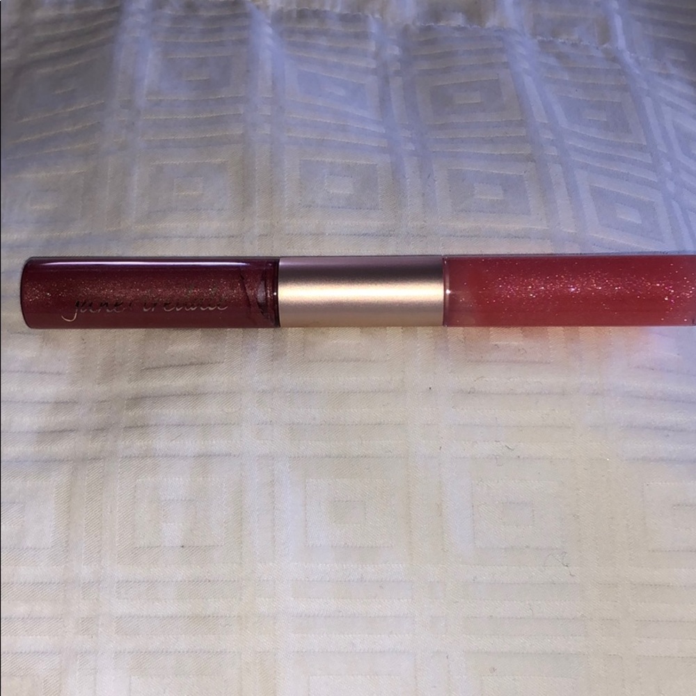 Jane Iredale lip fixation in fascination